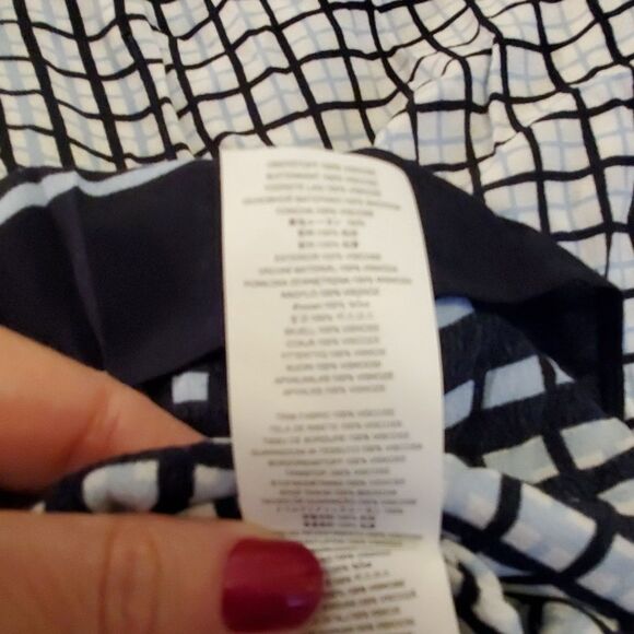 Beautiful blue & white Michael Kors top - Picture 2 of 8